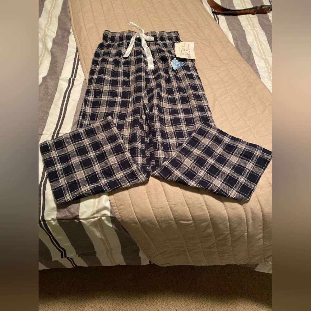 Sideline Apparel Inc. Tar heels ladies sleepwear pants size Small NWT